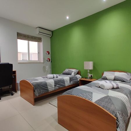 Depiro Point Deluxe - Modern, Designer Apartment 2 Minutes Away From Popular Sliema Seafront Exterior photo