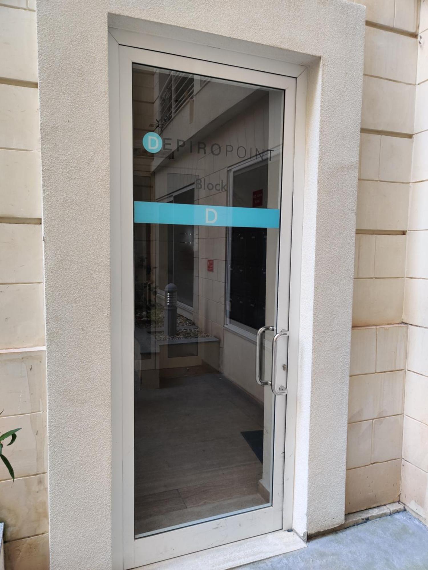 Depiro Point Deluxe - Modern, Designer Apartment 2 Minutes Away From Popular Sliema Seafront Exterior photo